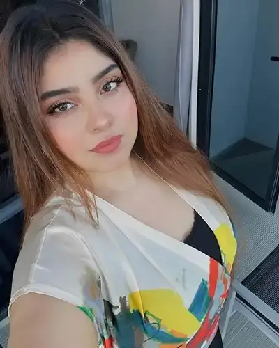 Amer Escort